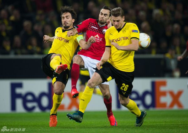 那不勒斯轻取多特蒙德，凯恩梅开二度欧联杯的简单介绍